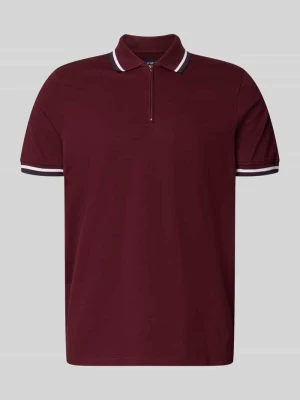 koszulka polo o kroju slim fit z paskami w kontrastowym kolorze i zamkiem błyskawicznym MCNEAL