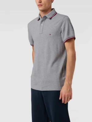 Koszulka polo o kroju slim fit z paskami w kontrastowym kolorze Tommy Hilfiger