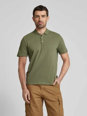 Koszulka polo o kroju slim fit z wyhaftowanym logo model ‘EALIS’ Napapijri