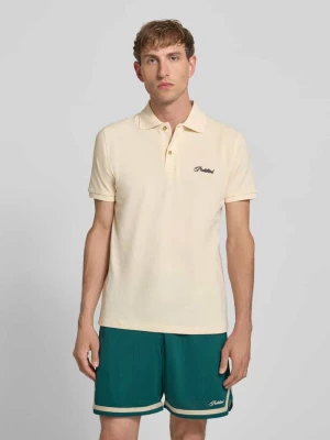Koszulka polo o kroju slim fit z wyhaftowanym logo model „Hampton” PROHIBITED