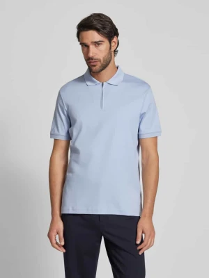 Koszulka polo o kroju slim fit z wyhaftowanym logo model ‘LIQUID TOUCH’ CK Calvin Klein