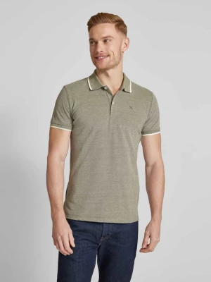 Koszulka polo o kroju slim fit z wyhaftowanym logo model ‘TRISTAN’ casual friday