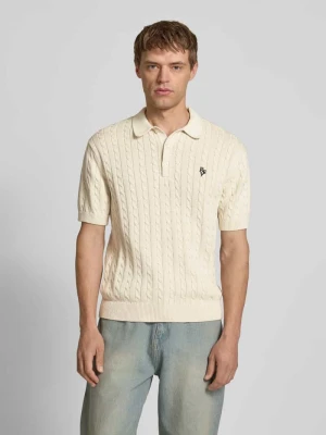 Koszulka polo o kroju slim fit ze ściegiem warkoczowym REVIEW