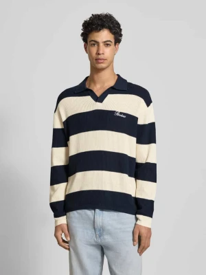 Koszulka polo z dzianiny o kroju regular fit z blokowymi pasami REVIEW