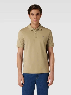 Koszulka polo o kroju regular fit z wyhaftowanym logo model ‘SHIELD’ Gant