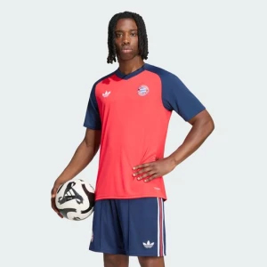 Koszulka rozgrzewkowa FC Bayern 26 / 27 Adidas Pure Ruby