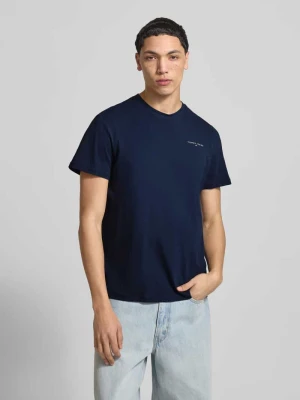 Koszulka z czystej bawełny w kroju slim fit model 'LINEAR CHEST TEE' Tommy Jeans Granatowy