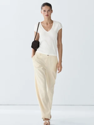 Koszulka Z Dekoltem W Serek - Biały Złamany - Massimo Dutti - Female