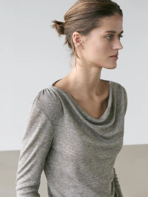 Koszulka Z Długim Rękawem I Drapowanym Dekoltem - Norkowy - - Massimo Dutti - Kobieta