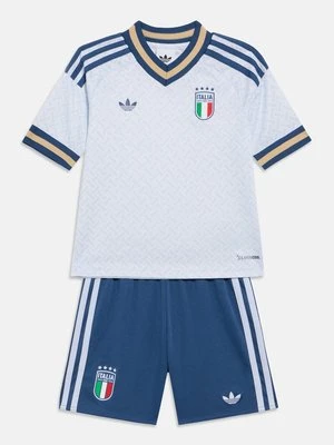 Koszulki piłkarskie adidas Originals