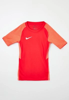 Koszulki piłkarskie Nike Performance