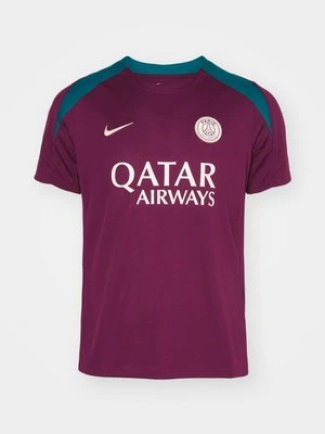 Koszulki piłkarskie Nike Performance