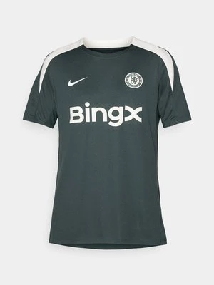 Koszulki piłkarskie Nike Performance