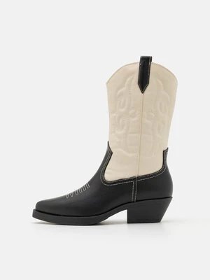 Kowbojki i obuwie motocyklowe ONLY SHOES