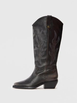 Kowbojki i obuwie motocyklowe Steve Madden