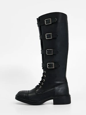 Kowbojki i obuwie motocyklowe Steve Madden