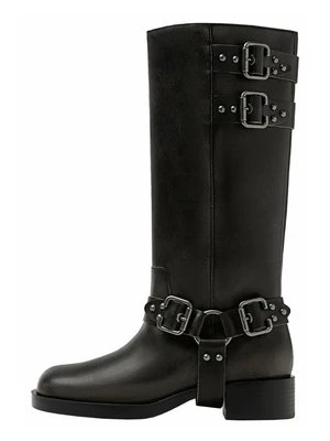 Kowbojki i obuwie motocyklowe Stradivarius