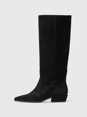 Kozaki Kennel + Schmenger