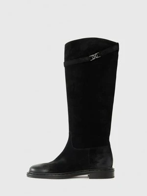 Kozaki Kennel + Schmenger