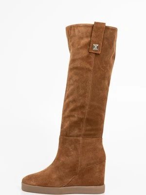 Kozaki na koturnie Geox