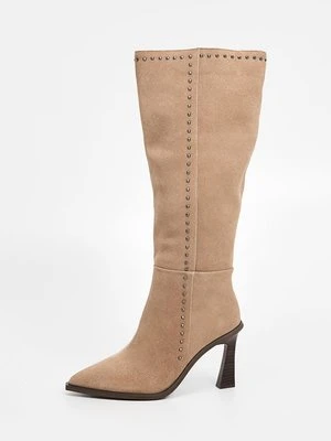 Kozaki na obcasie Alma en Pena