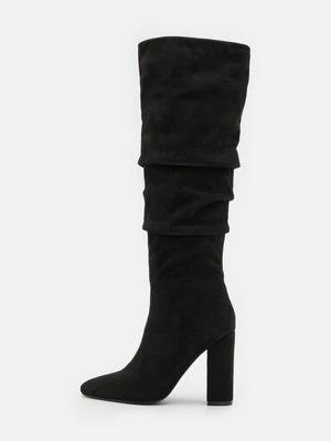 Kozaki na obcasie Anna Field