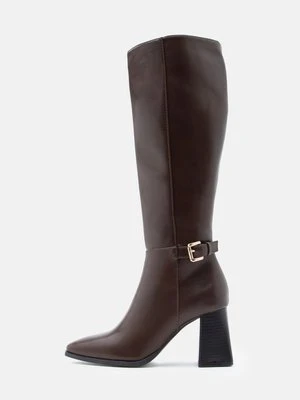 Kozaki na obcasie Anna Field