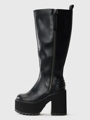 Kozaki na obcasie Buffalo