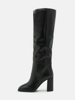 Kozaki na obcasie Call it Spring