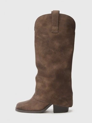 Kozaki na obcasie Call it Spring