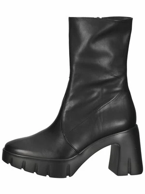 Kozaki na obcasie Högl