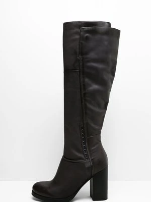 Kozaki na obcasie MJUS