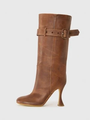 Kozaki na obcasie Moschino