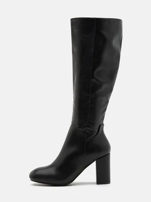 Kozaki na obcasie Raid