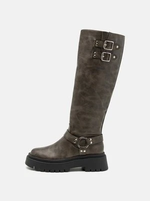 Kozaki na obcasie Raid