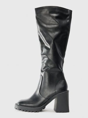 Kozaki na obcasie Raid