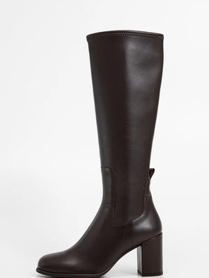 Kozaki na obcasie Unisa