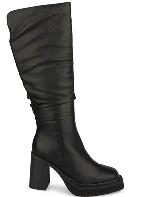 Kozaki na platformie Alma en Pena