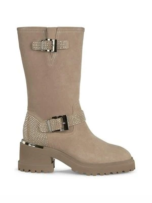 Kozaki na platformie Alma en Pena