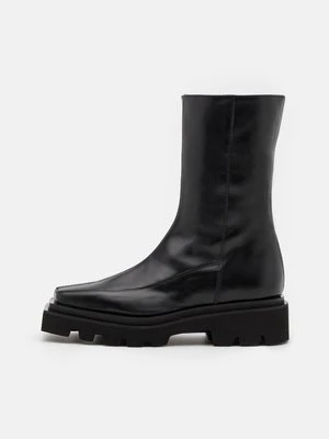 Kozaki na platformie ALOHAS