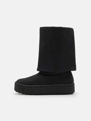 Kozaki na platformie Anna Field