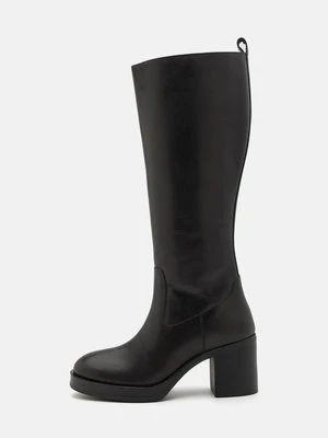 Kozaki na platformie Anna Field