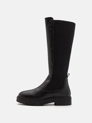 Kozaki na platformie Anna Field