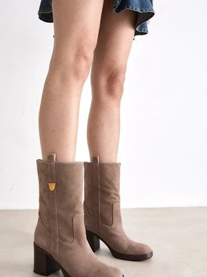 Kozaki na platformie Coccinelle