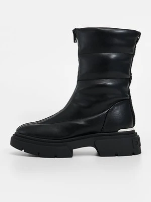 Kozaki na platformie DKNY