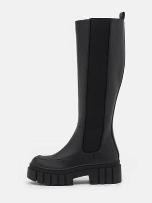 Kozaki na platformie Even&Odd