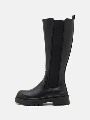 Kozaki na platformie Even&Odd