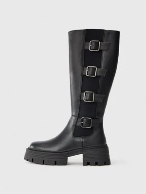 Kozaki na platformie Even&Odd