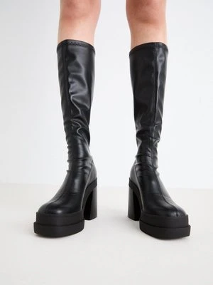 Kozaki na platformie Even&Odd