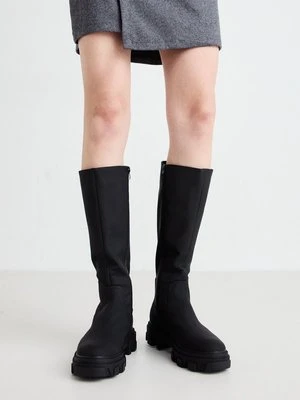 Kozaki na platformie Even&Odd